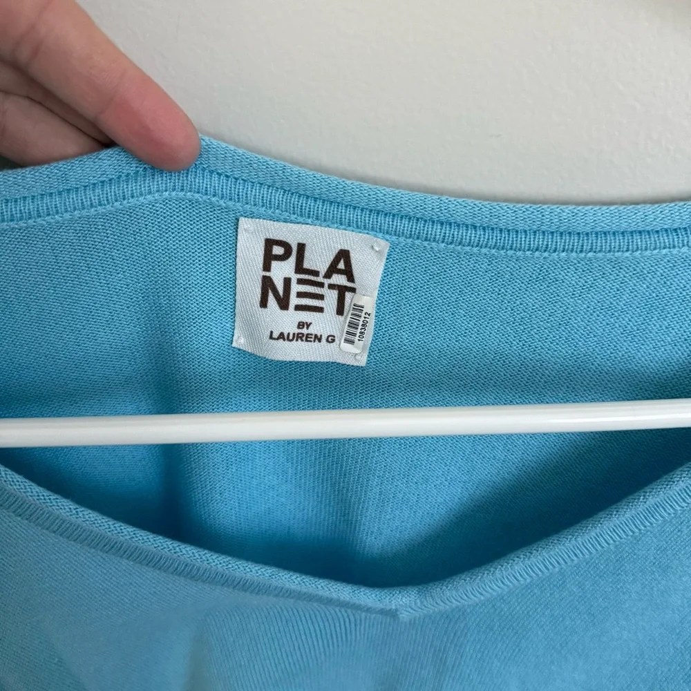 Planet by Lauren G V-Neck Ribbed Asymmetrical Sweater Blue OSFM